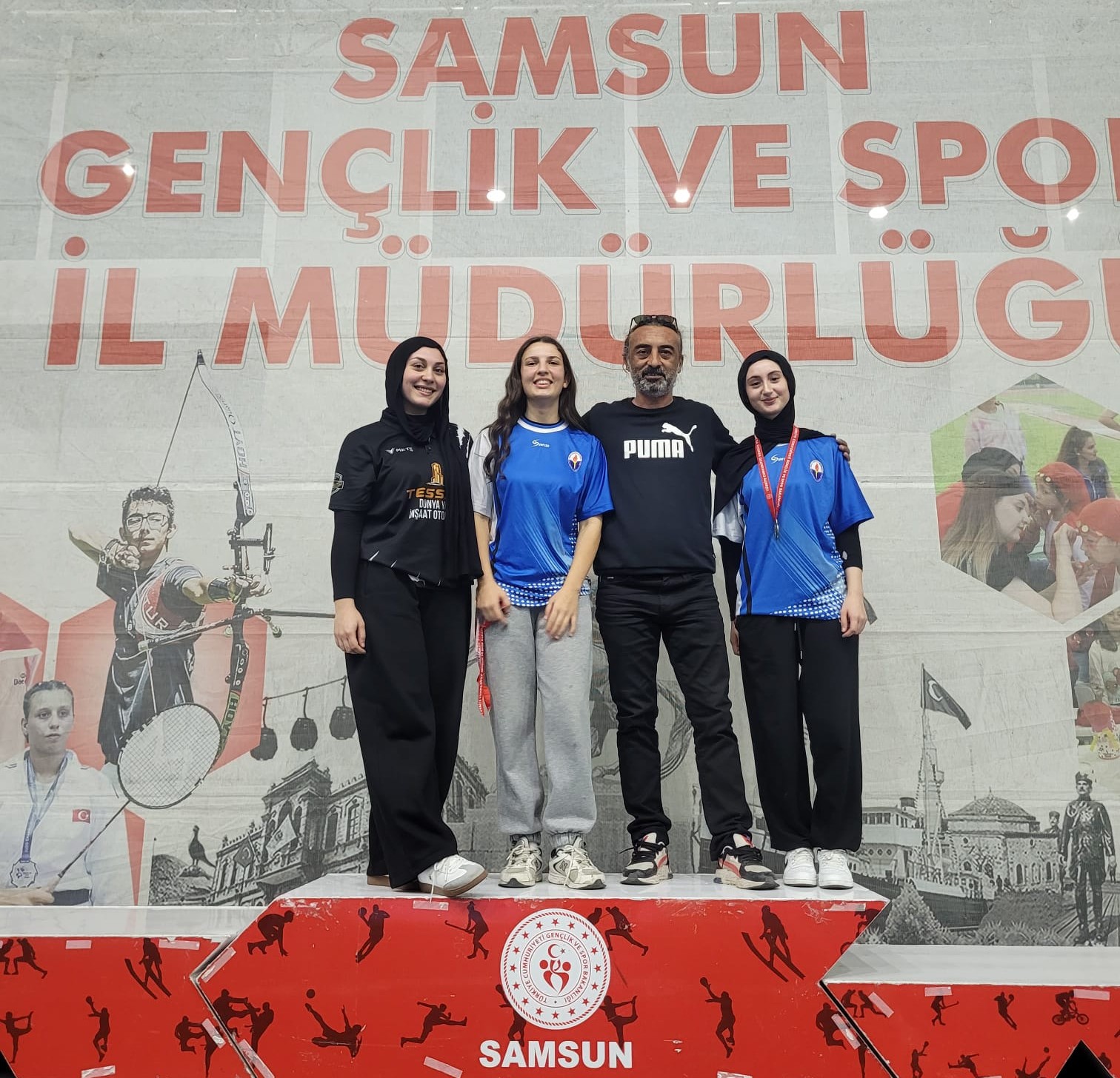 Bilek Güreşinde Yine Birinciyiz